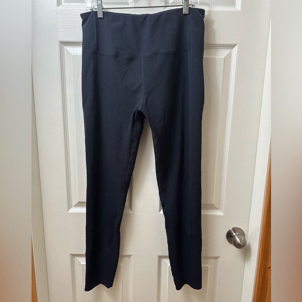 Zyia Black Ribbed Premium 7/8 24" - Size 20